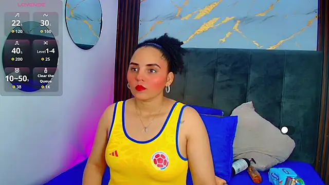 Sol  Latina online show from 06/17/26, 02:47