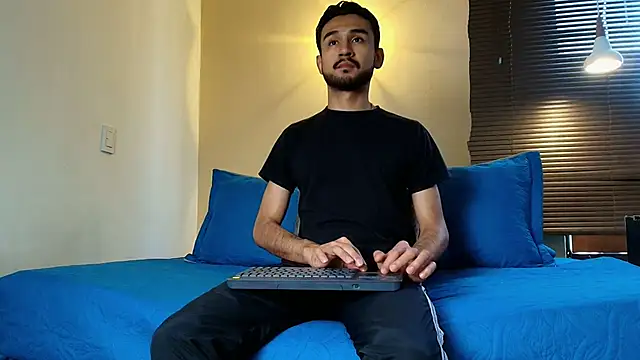 AxelClark S online show from 05/22/26, 07:52