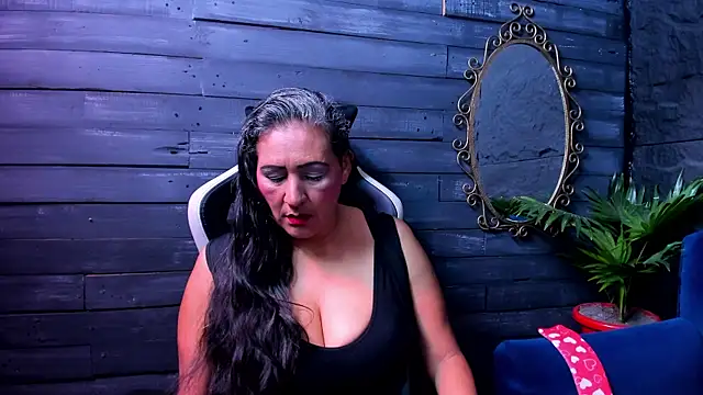 Victoria kyler online show from 06/05/26, 11:27