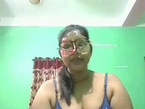 Kavya17 online show from 06/11/26, 12:32