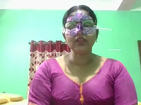 Kavya17 online show from 06/17/26, 06:09