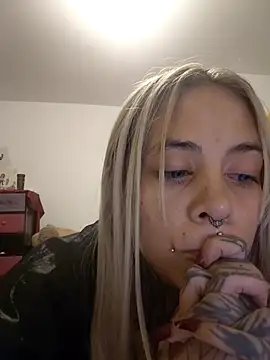 sofigirlgold online show from 05/14/26, 07:59