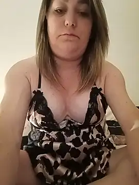 LouanaxXxx online show from 05/17/26, 12:19