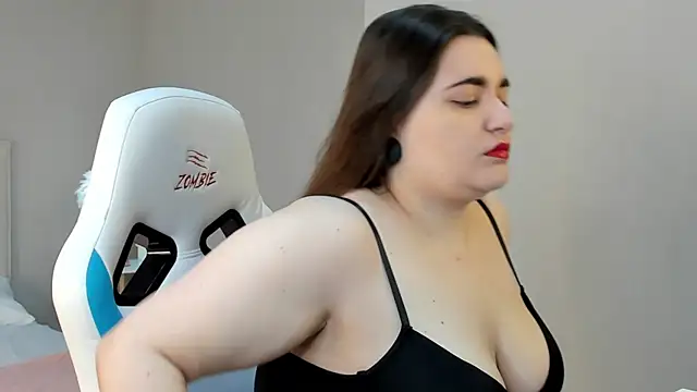 Snapshot of Ayleen_Gece chatting on 05/21/26, 03:46 Ayleen Gece online show from 05/21/26, 03:46