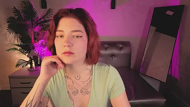 Nikki Gringer online show from 06/05/26, 01:01