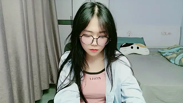 xiaoxiaoyu030 online show from 05/13/26, 10:56