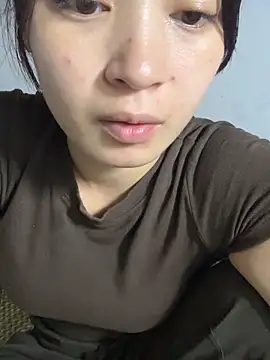 Snapshot of Ario_sexy chatting on 06/19/26, 05:28 Ario sexy online show from 06/19/26, 05:28