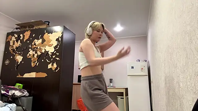 CuteLilit online show from 06/07/26, 06:33