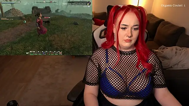 Snapshot of littleEve chatting on 01/18/25, 02:33 littleEve online show from 01/18/25, 02:33