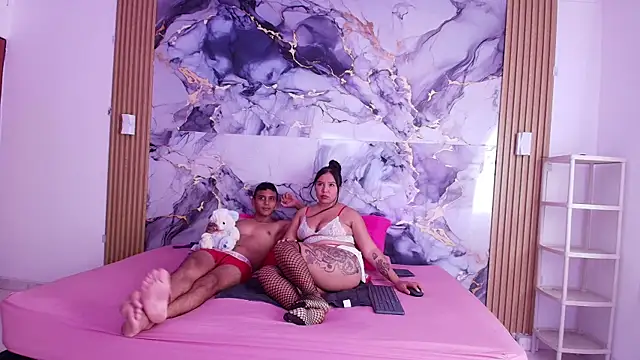 couplehoot 04 online show from 05/25/26, 07:42