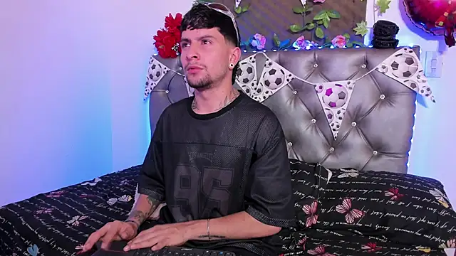 StefanoBigCock online show from 06/30/26, 03:51