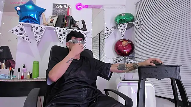 StefanoBigCock online show from 07/09/26, 01:48