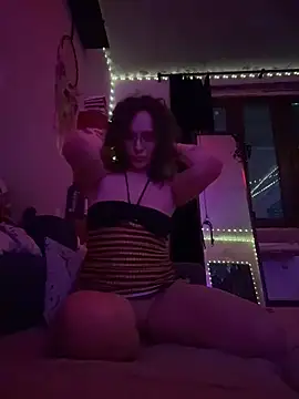 Snapshot of Ass_Slut chatting on 05/18/26, 08:58 Ass Slut online show from 05/18/26, 08:58