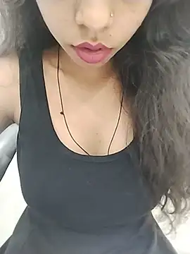 Snapshot of sexy_anaya0 chatting on 06/26/26, 03:44 sexy anaya0 online show from 06/26/26, 03:44