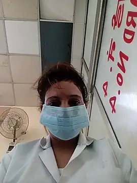 Snapshot of tanya2610 chatting on 06/25/26, 04:12 tanya2610 online show from 06/25/26, 04:12
