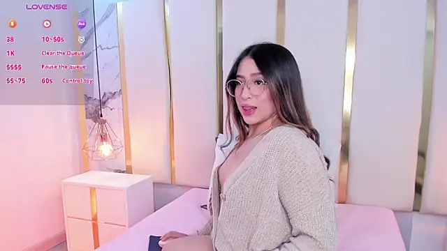 KamilaVegga online show from 05/22/26, 11:05