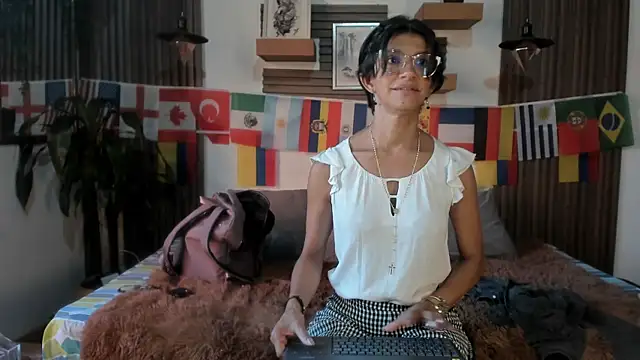 Evaa campbell online show from 07/11/26, 12:30