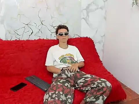 David hot28 online show from 05/15/26, 07:32