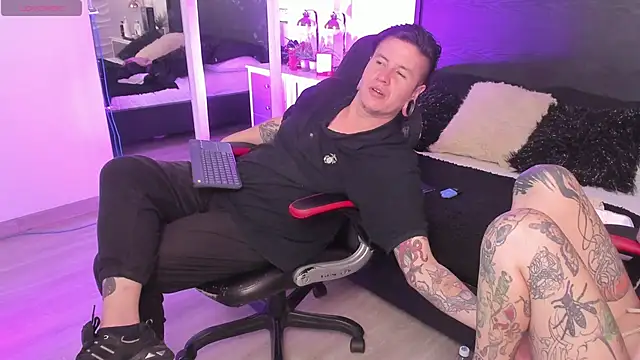 inkedsinners  online show from 06/10/26, 10:41