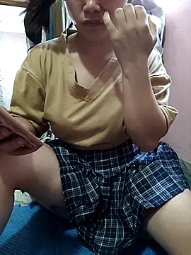 Ninaa01 online show from 05/28/26, 07:16