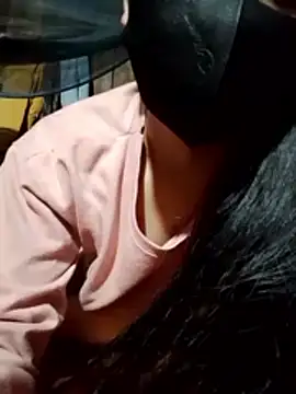 Ninaa01 online show from 06/30/26, 01:39