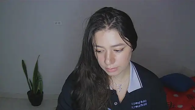 Snapshot of alythia chatting on 05/23/26, 02:39 alythia online show from 05/23/26, 02:39