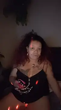 Snapshot of NailGoddessnow chatting on 01/14/25, 07:38 NailGoddessnow online show from 01/14/25, 07:38