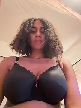 princesaAngel online show from 05/15/26, 08:32