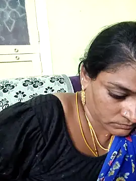 Snapshot of mynatamil143 chatting on 07/09/26, 03:38 mynatamil143 online show from 07/09/26, 03:38