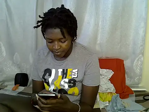 Snapshot of Lorainebabes chatting on 06/19/26, 05:23 Lorainebabes online show from 06/19/26, 05:23