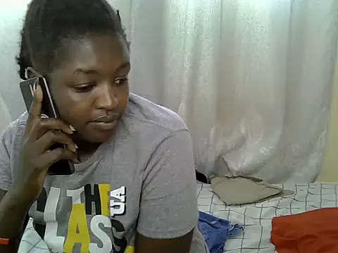 Snapshot of Lorainebabes chatting on 06/27/26, 01:50 Lorainebabes online show from 06/27/26, 01:50