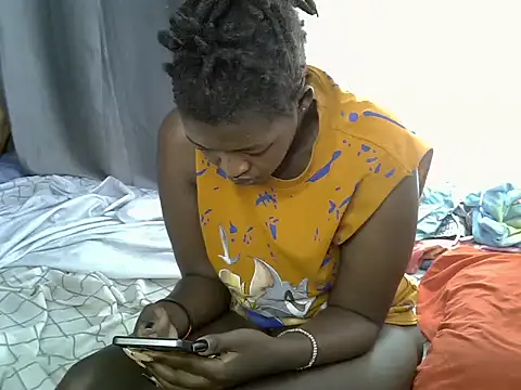 Snapshot of Lorainebabes chatting on 07/03/26, 11:27 Lorainebabes online show from 07/03/26, 11:27