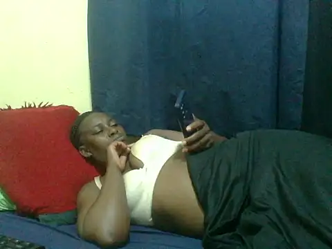 Snapshot of naughty-slender chatting on 07/07/26, 04:37 naughty-slender online show from 07/07/26, 04:37