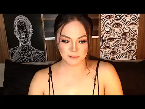 Snapshot of AmberMoorets chatting on 07/16/26, 02:39 AmberMoorets online show from 07/16/26, 02:39