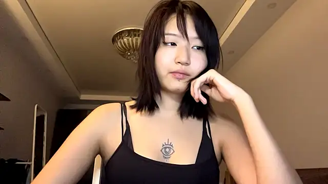 Snapshot of neonami chatting on 07/13/26, 07:22 neonami online show from 07/13/26, 07:22