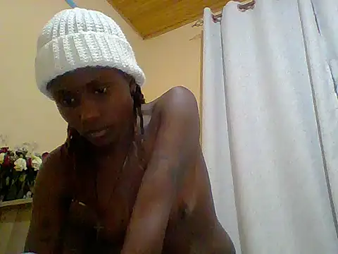 Snapshot of kiki8390 chatting on 07/05/26, 09:33 kiki8390 online show from 07/05/26, 09:33