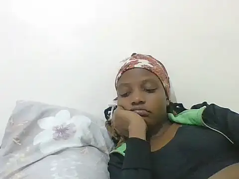 chickcute12 online show from 06/08/26, 10:21