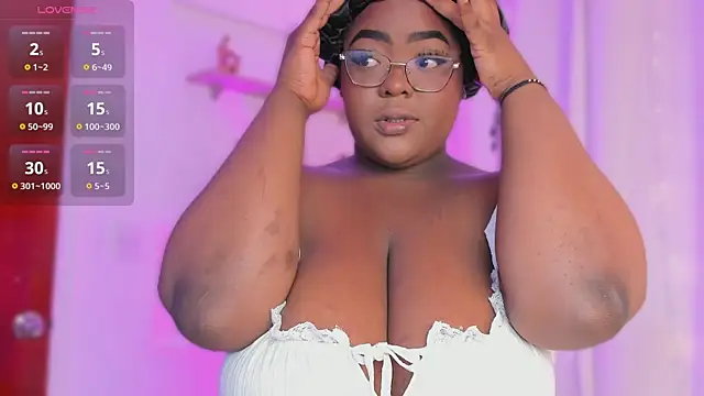 Snapshot of Ayanaa_Ebony_ chatting on 07/13/26, 11:24 Ayanaa Ebony online show from 07/13/26, 11:24