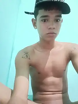 Snapshot of cute_boy_angelx18 chatting on 07/15/26, 01:00 cute boy angelx18 online show from 07/15/26, 01:00