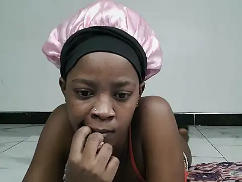 Snapshot of Tinky_winky1_ chatting on 05/22/26, 02:12 Tinky winky1 online show from 05/22/26, 02:12