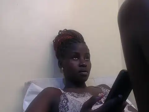 Sexxy-skinny online show from 06/12/26, 12:26