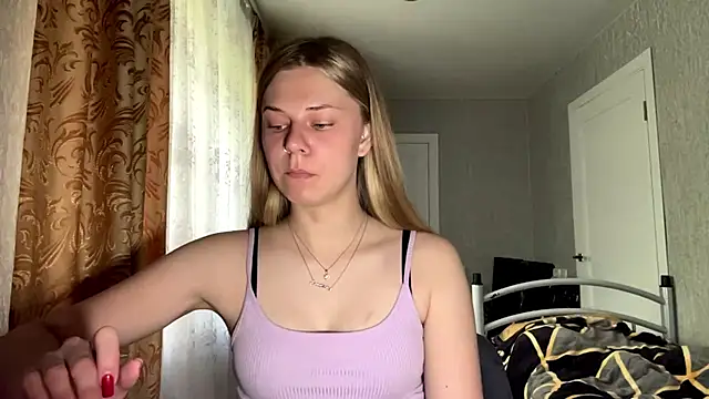 HoneysPiee online show from 06/20/26, 10:07