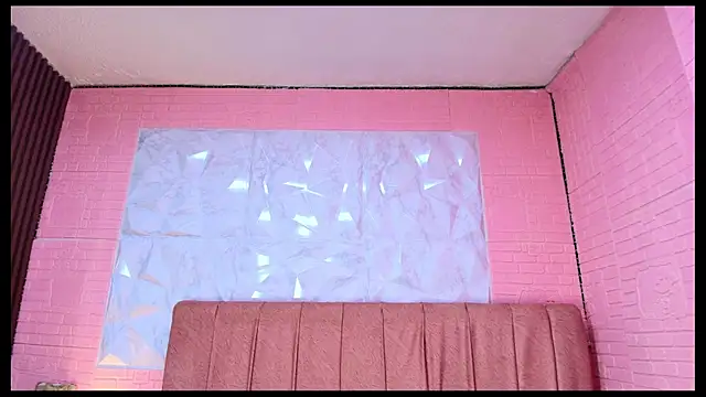 mnicollesweet pri online show from 07/17/26, 03:35