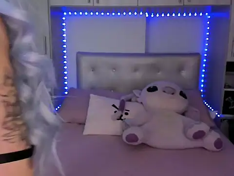 Snapshot of Honniewhitee_ chatting on 07/06/26, 10:12 Honniewhitee online show from 07/06/26, 10:12