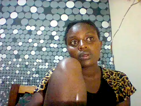 Snapshot of liligal chatting on 06/25/26, 08:57 liligal online show from 06/25/26, 08:57