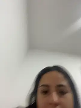 Snapshot of onMelan chatting on 05/15/26, 11:01 onMelan online show from 05/15/26, 11:01