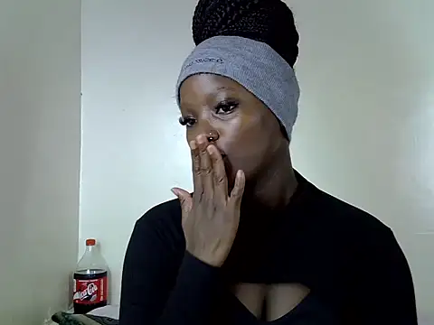 Snapshot of Ariana_ribaby chatting on 06/19/26, 05:50 Ariana ribaby online show from 06/19/26, 05:50