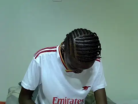 Pretty min online show from 07/01/26, 08:27