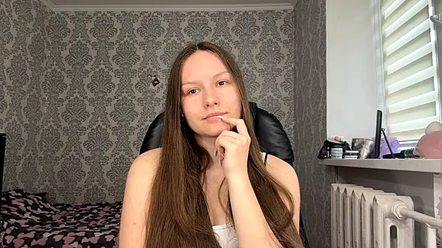 Snapshot of ShaylaChong chatting on 06/19/26, 06:40 ShaylaChong online show from 06/19/26, 06:40