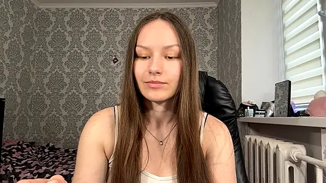 Snapshot of ShaylaChong chatting on 06/27/26, 11:04 ShaylaChong online show from 06/27/26, 11:04